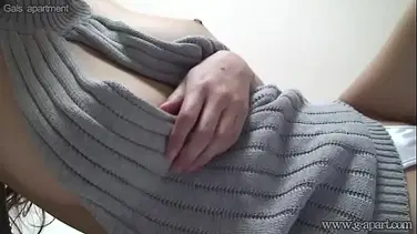 teen,tits,boobs,thong,young,busty,voyeur,japanese,webcams,hiddencam,bite,downblouse,sweater,natural-tits,wedgie