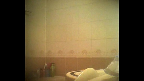 tits,homemade,tit,shower,voyeurism,spy,voyeur,toilet,peeing,spycam,voyeurs,spying,schoogirl