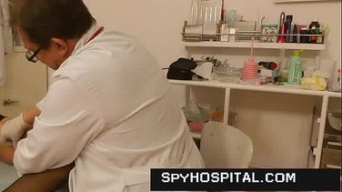 voyeur-video,gyno-spy,hospital-hidden-cam,spy-cam-examination